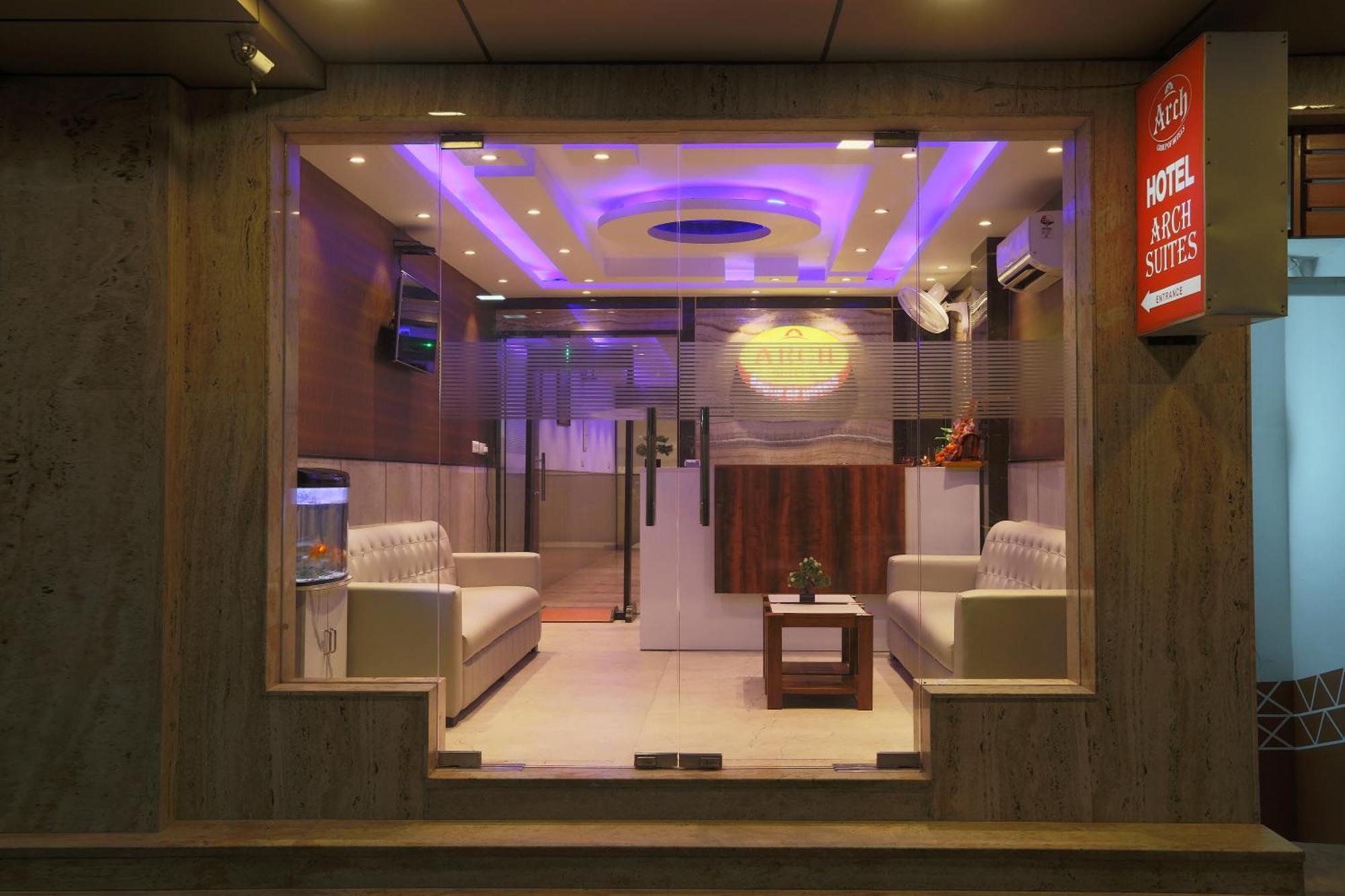 Hotel Arch Suites - Near Aerocity New Delhi Bagian luar foto