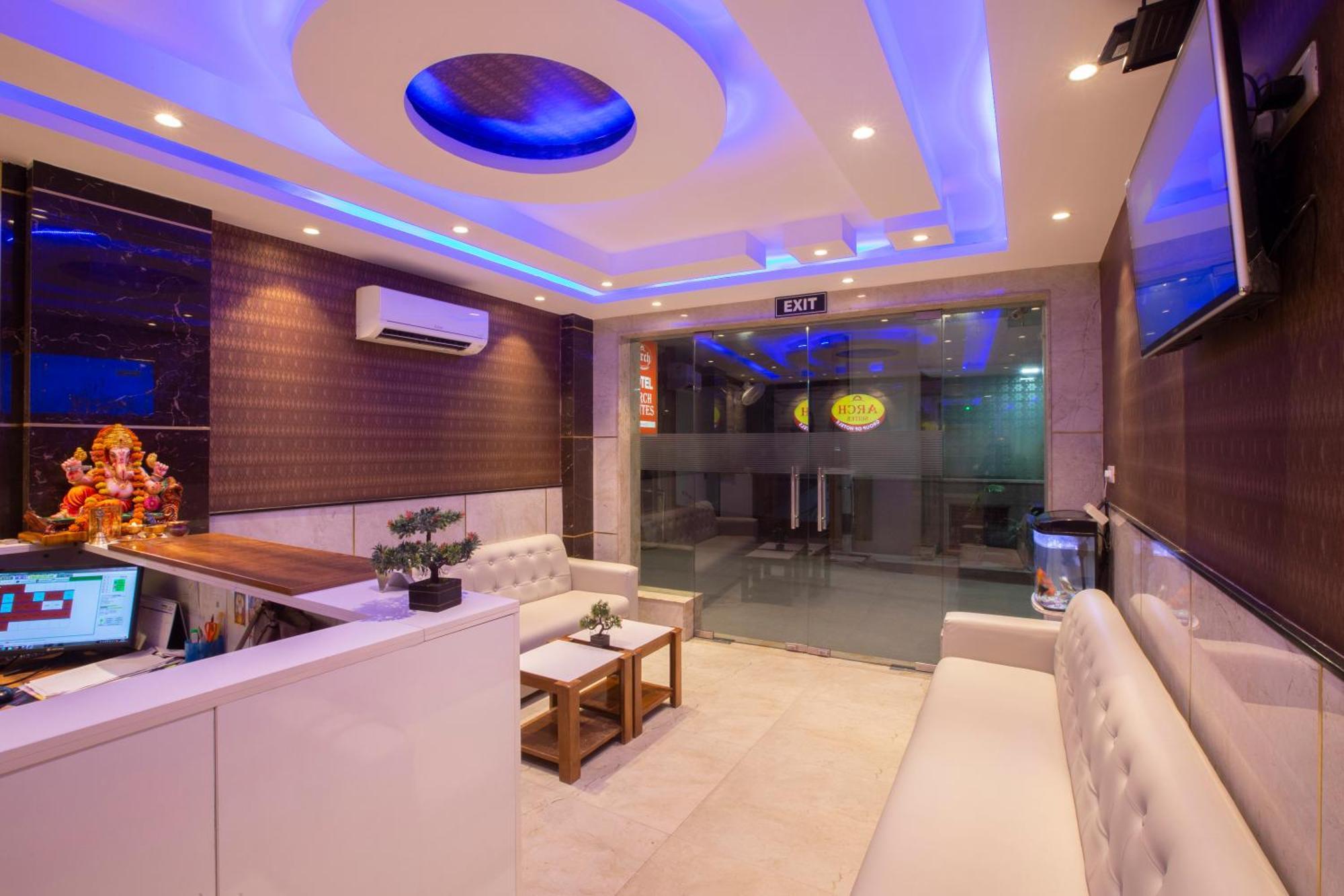 Hotel Arch Suites - Near Aerocity New Delhi Bagian luar foto